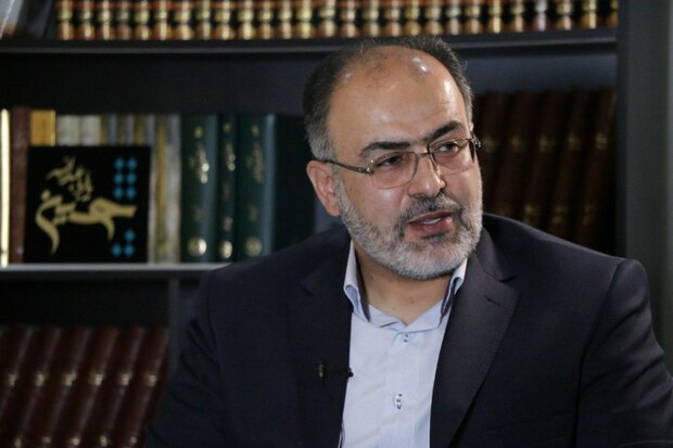 تفکیک وزارتخانه‌ها چاره مشکلات نیست