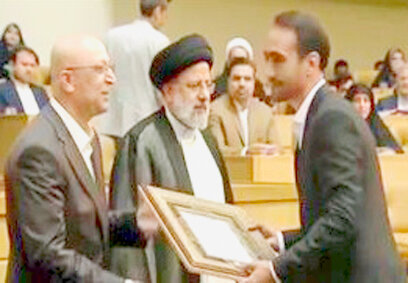 دانش‌آموخته دانشگاه مازندران در میان نفرات برتر جشنواره بین‌المللی فارابی