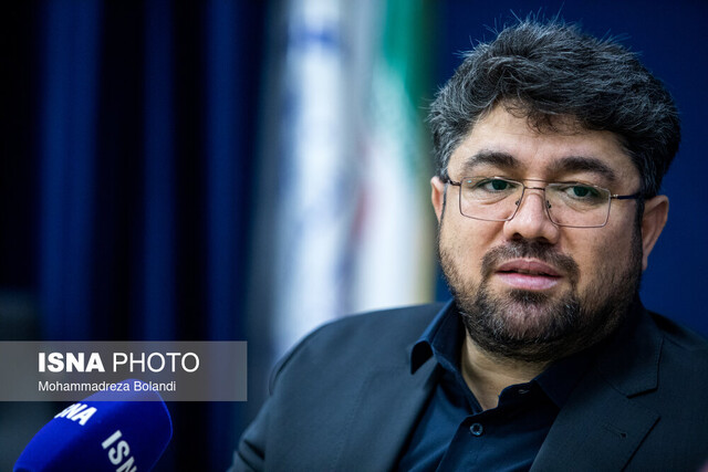 مشکلی برای پرداخت مستمری بازنشستگان نداریم/نیمی از بازنشستگی‌ها “پیش از موعد” است