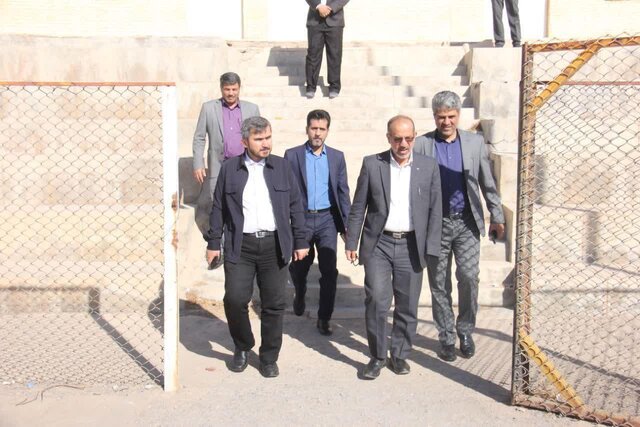 بازدید معاون وزیر ورزش از طرح‌های ورزشی شهرستان تفت
