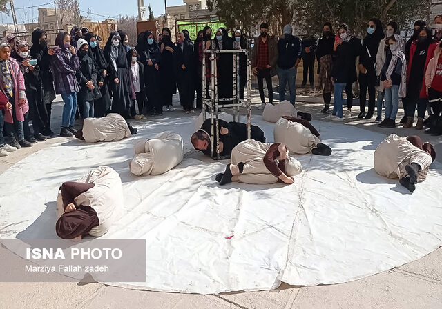 راه اندازی دبیرخانه دائمی جشنواره تئاتر خیابانی در جنوب کرمان