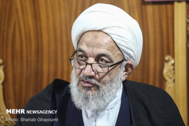 انتقاد نباید منجر به ناامنی شود/ با اغتشاشگران برخورد شود