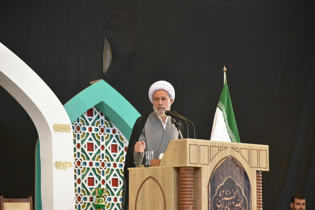 دانش‌آموزان ایستادگی پای آرمان‌ها را اثبات کردند/همه در ساختن ایران قوی همراه شویم