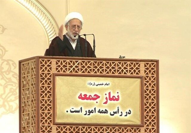 همه باید به قانون و همه اجزای آن پایبند باشند