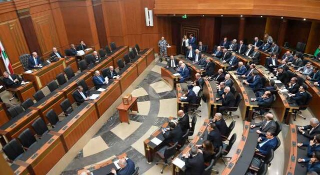 آرایش احزاب پارلمان لبنان و کشمکش بر سر یک رئیس جمهور «توافقی یا چالشی»