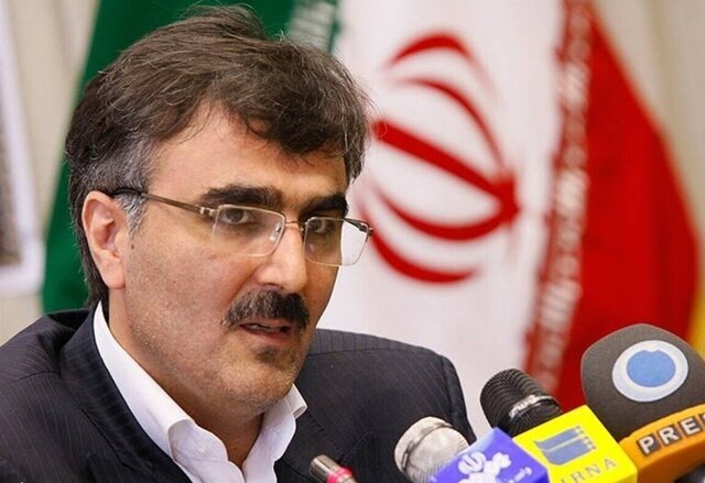 رئیس کل بانک مرکزی مطرح کرد
                                سیاست‌های جدید پولی به‌زودی اعلام می‌شود/ نرخ ارز را حتما کاهش می‌دهیم