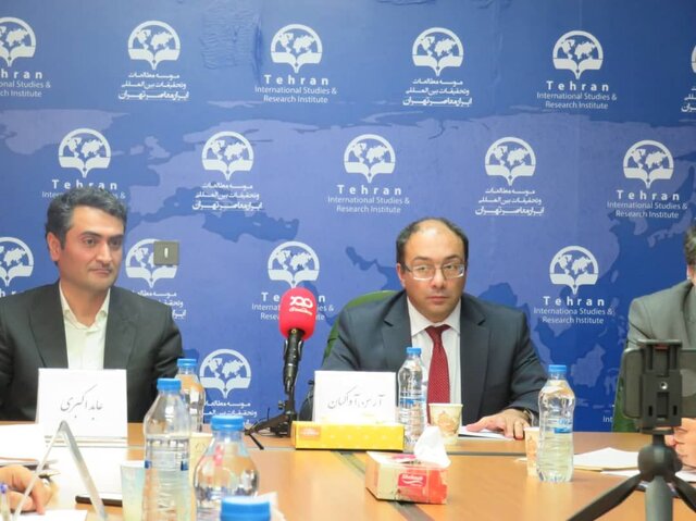 سفیر ارمنستان: آذربایجان سیاست زیاده خواهانه ای را دنبال می کند