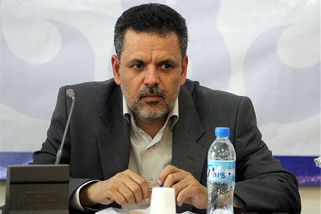 معاون وزیر نفت:
                                وارد کننده بنزین نمی‌شویم/ بنزین سوپر به کلانشهرها می‌رسد