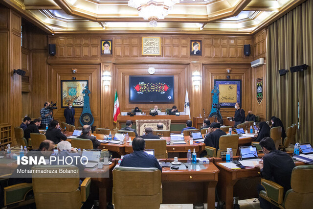 فامیل بازی در شورای شهر و پاسخ به ۲ سوال