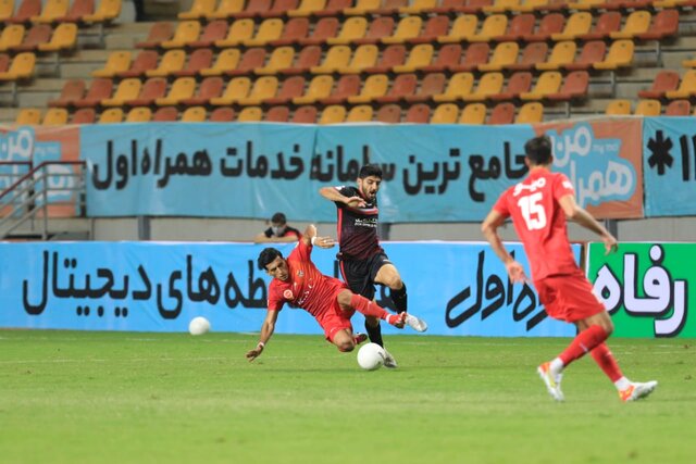 فیلم‌های اخراج نکونام و درگیری در پایان مسابقه پرسپولیس و فولاد