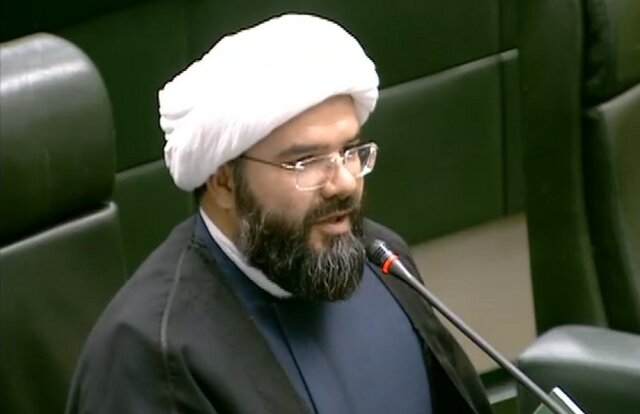 هتک حرمت به قرآن تحت لوای آزادی بیان غیرقابل قبول است