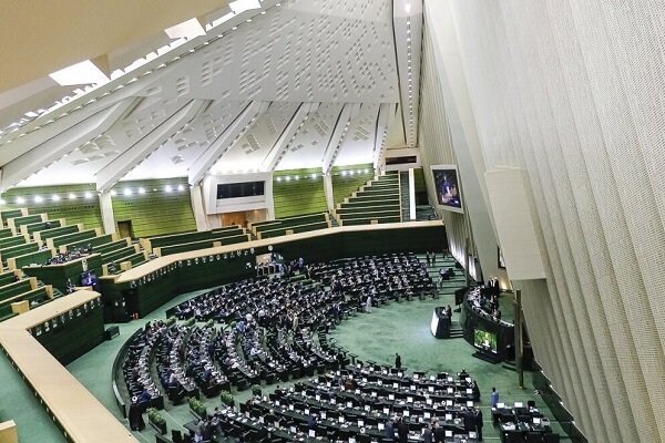 تشکیل کمیته مشترک دولت و مجلس برای ارز/آرامش به بازار بازمی‌گردد