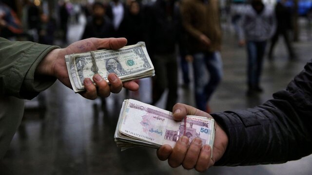تکاپوی دلالان در روزهای خوب موجودی ارز کشور