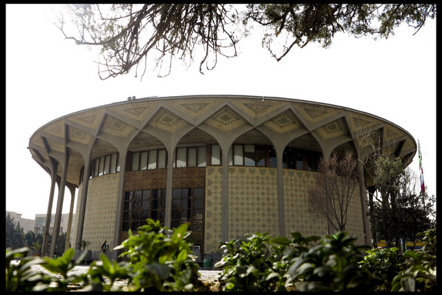 «هایکوی پاروزن یکدسـت» دو اجرایی شد