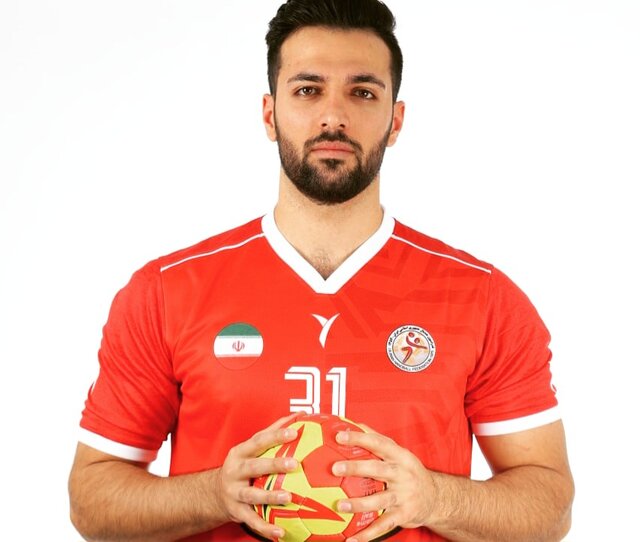 فوتبالیستی که گوش راست تیم ملی شد