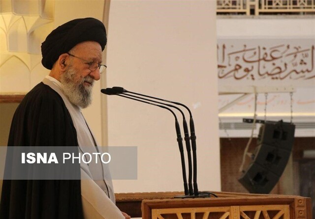 نماز عید فطر باشکوه برگزار شود/ سپاه و ارتش بازوان توانمند نظام