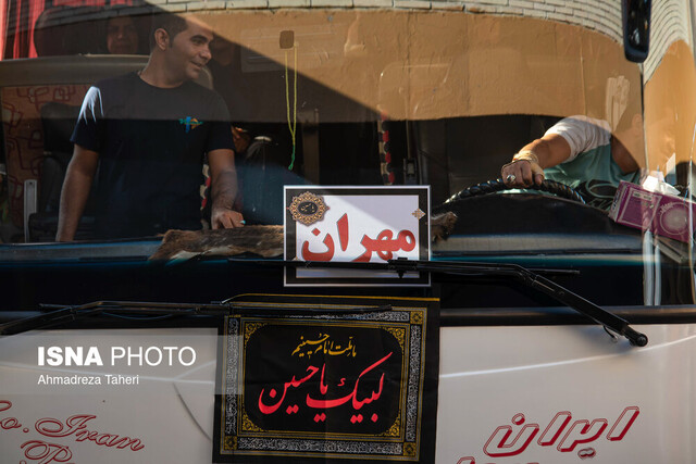 بررسی محورهای خدمات حمل و نقلی برای زائران اربعین در عراق/ فعالیت بیش از ۲۰۰۰ اتوبوس در مرزها