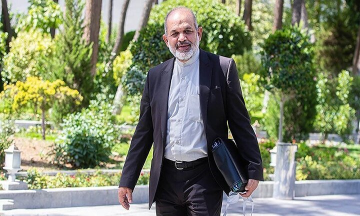 طبق قانون امکانی برای افراد جامانده از پیش‌ثبت نام‌ها وجود ندارد