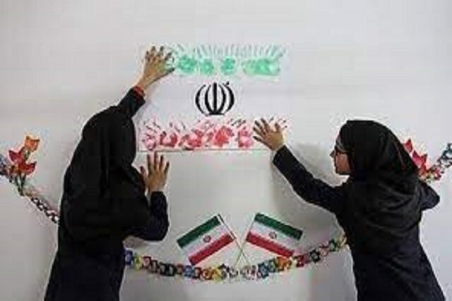 اجرای برنامه‌های دهه فجر در ۲۰۰۰ مدرسه خراسان‌شمالی