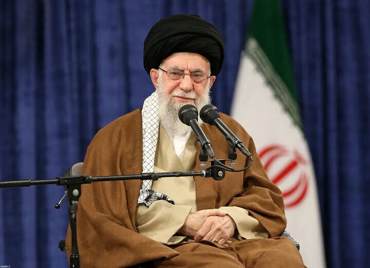دیدار فرماندهان نیروی هوایی ارتش با رهبر انقلاب