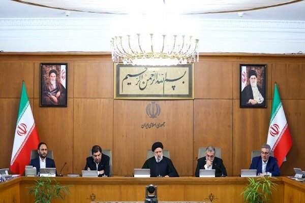 مجلس ومجمع تشخیص قانون بودجه را پیش ازپایان سال به نتیجه برسانند