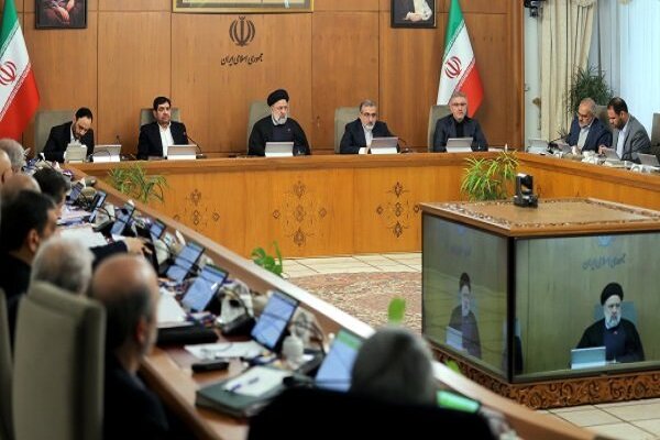 وزرا و مسوولان اقتصادی گزارشی از مجموعه اقدامات‌شان ارایه کنند