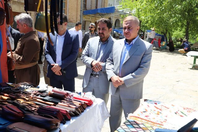 نمایشگاه صنایع‌دستی در عمارت خسروآباد سنندج برپا شد