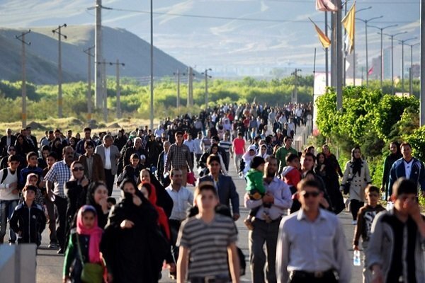 پیاده‌روی بزرگ خانوادگی در بجنورد به مقصد «بش‌قارداش» برگزار شد