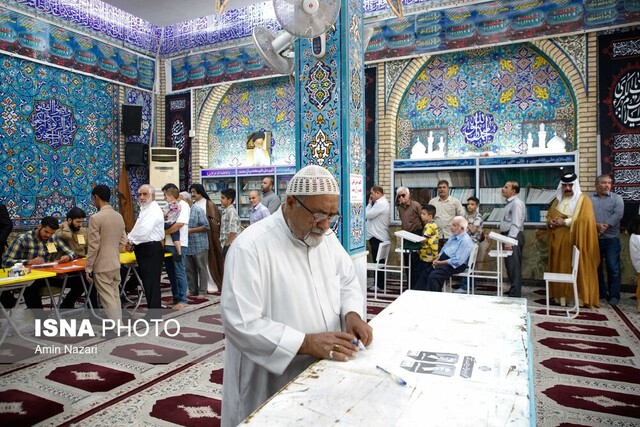 حضور باشکوه مردم در انتخابات نشان‌دهنده دلبستگی آن‌ها به نظام و رهبری است