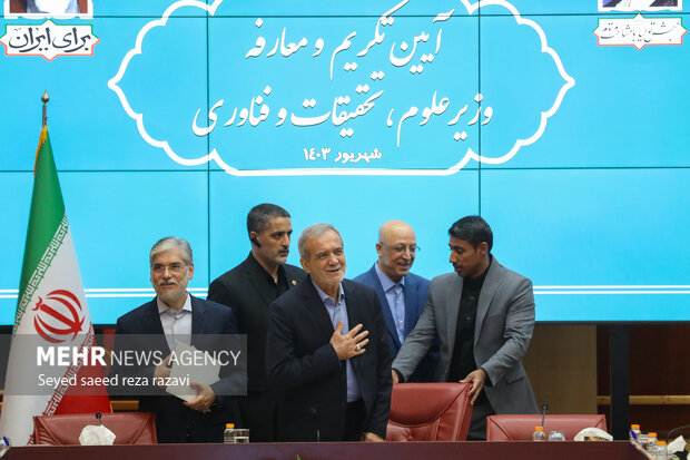 نامعادله دولت در بازگشت «شریفی زارچی» و برکناری «انتظاری»