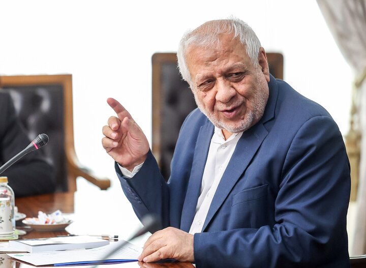 بادامچیان: احزاب در ۱۴۰۴ برای تحقق تمدن نوین اسلامی نقش‌آفرین باشند