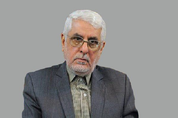 دستگاه دیپلماسی با تحرکات دیپلماتیک مانع جریان‌سازی‌های آمریکا شود