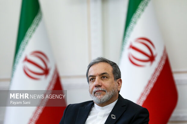 عراقچی: برنامه هسته ای ایران با حمله نظامی نابود نمی شود