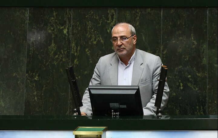 حاجی‌دلیگانی: تحقق شعار سال در گرو همگرایی سه قوه است