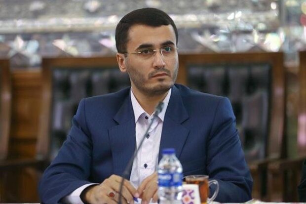 متفکرآزاد: باید تمام سخنان حول محور وحدت و انسجام ملی شکل بگیرد