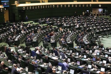 طرح شتابزده نمایندگان مجلس برای خروج ایران از ان پی تی چه تبعاتی برای دولت و ملت دارد؟