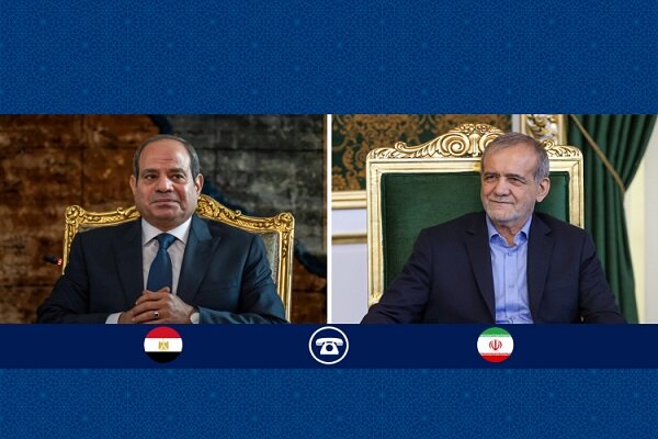 تأکید رؤسای جمهور ایران و مصر بر موضع مشترک در برابر تجاوزگری اسرائیل