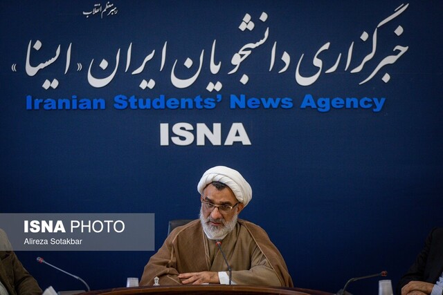 کسی نمی‌تواند بگوید استاندار یا امام‌جمعه‌ام و کنسرت  لغو کند