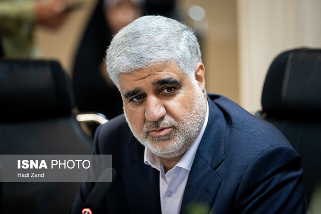 ورود ۵ اتوبوس برقی داخلی به خط «جمهوری-بهارستان»